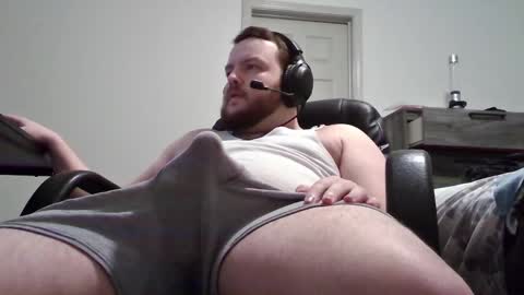 Snapshot of hairymikey chatting on 31, 12, 2024 hairymikey online show from 31, 12, 2024