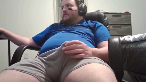 Snapshot of hairymikey chatting on 20, 11, 2025 hairymikey online show from 20, 11, 2025