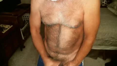 Hairy pecs online show from 15, 4, 2026