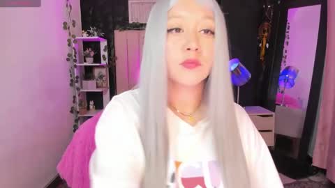 Snapshot of hairyybunny1811 chatting on 18, 12, 2024 HELEN Open Pvt Instagram helen bunnny online show from 18, 12, 2024