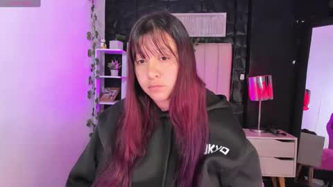 Snapshot of hairyybunny1811 chatting on 22, 1, 2025 HELEN Open Pvt Instagram helen bunnny online show from 22, 1, 2025