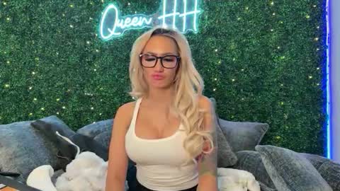 Snapshot of haliaxhill chatting on 22, 2, 2026 Halia Hill online show from 22, 2, 2026