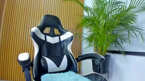 Anahis online show from 18, 1, 2025