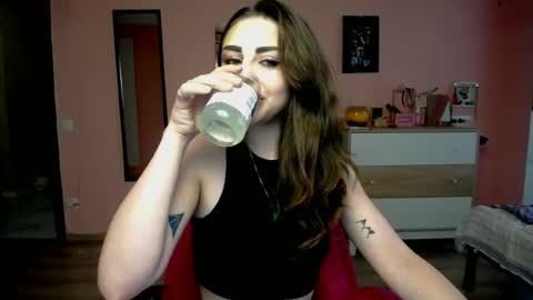 Snapshot of halleyg chatting on 25, 6, 2026 Ann online show from 25, 6, 2026