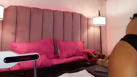  Hally Bans  online show from 22, 2, 2025