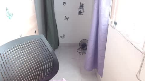 Hana Garcia online show from 5, 10, 2025