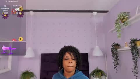 hanaahquinn online show from 4, 11, 2025