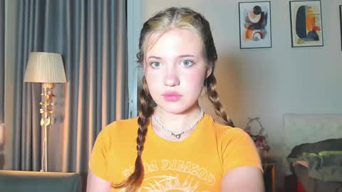 hanahwoods online show from 23, 2, 2025