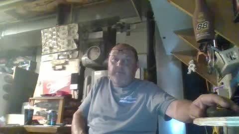 naked man online show from 17, 6, 2026