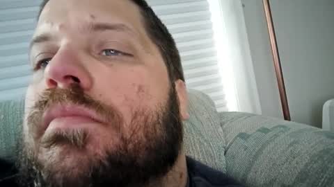 handsomedaddy198923 online show from 27, 9, 2025