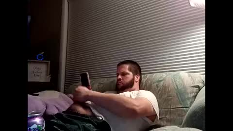 handsomedaddy198923 online show from 30, 9, 2025