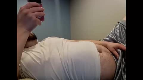 handsomedaddy198923 online show from 5, 11, 2025