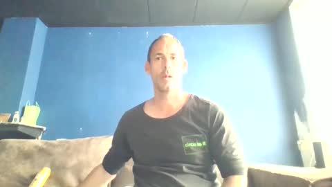 handsomeguy4ever online show from 22, 9, 2025