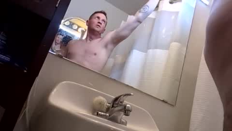 handsomerob42 online show from 24, 11, 2025