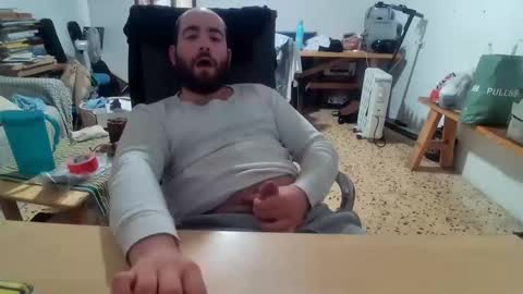 Snapshot of handyboy991 chatting on 5, 5, 2026 handyboy991 online show from 5, 5, 2026