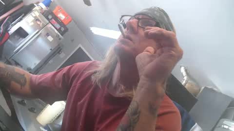 Snapshot of handyman5303 chatting on 30, 1, 2025 Handystudman online show from 30, 1, 2025