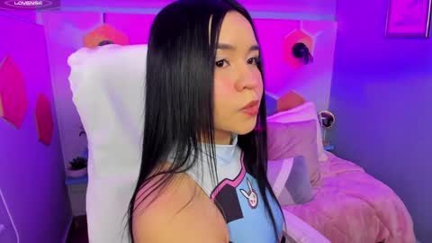 Snapshot of hanna__becker chatting on 24, 1, 2025 hanna  online show from 24, 1, 2025