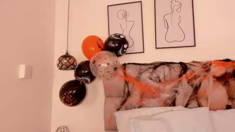 hanna__evans_ online show from 25, 10, 2025