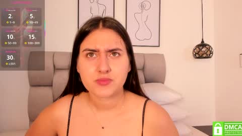 hanna__evans_ online show from 10, 4, 2026