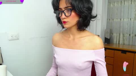 Sara online show from 6, 11, 2025