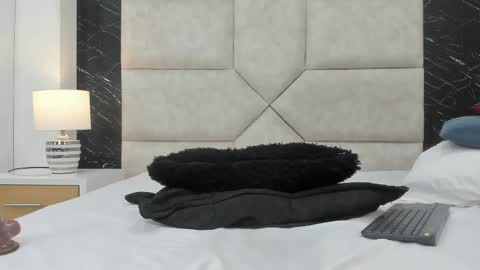 Hanna lens online show from 4, 3, 2025