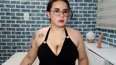 hanna_moons online show from 12, 6, 2026