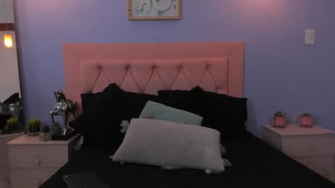 Hanna  online show from 25, 6, 2026