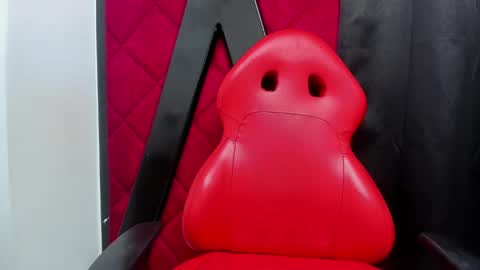 Snapshot of hanna_slut chatting on 7, 1, 2025 EVA online show from 7, 1, 2025
