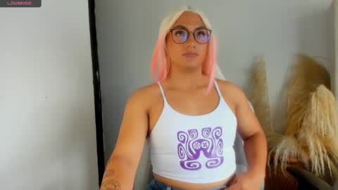 Hanna Capicorn online show from 2, 3, 2025