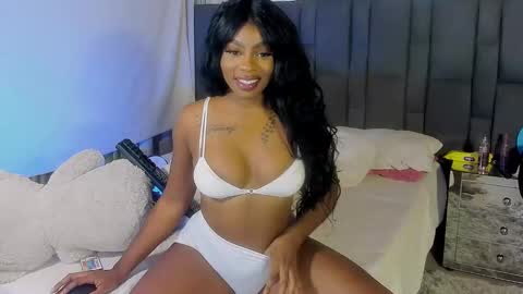 Snapshot of hannaebony chatting on 9, 3, 2025 Vanessa Ebony online show from 9, 3, 2025