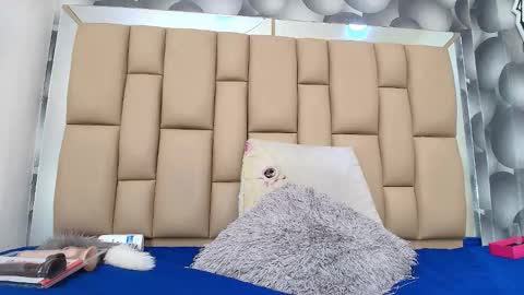 hannah_teehn online show from 28, 11, 2025