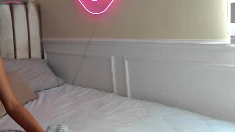 Hannah online show from 8, 4, 2026