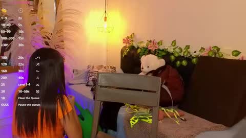 Snapshot of hannah_williams1 chatting on 11, 9, 2025 Hannah Williams online show from 11, 9, 2025