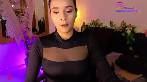 Snapshot of hannah_williams1 chatting on 4, 12, 2025 Hannah Williams online show from 4, 12, 2025