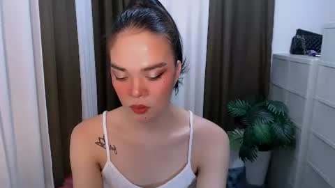 Snapshot of hannahforyou chatting on 17, 5, 2026 HANNAH online show from 17, 5, 2026