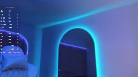 hannahmonttgomery  Help me reach 100 Hands up online show from 27, 2, 2026