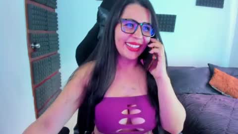 Hanna  online show from 26, 6, 2026