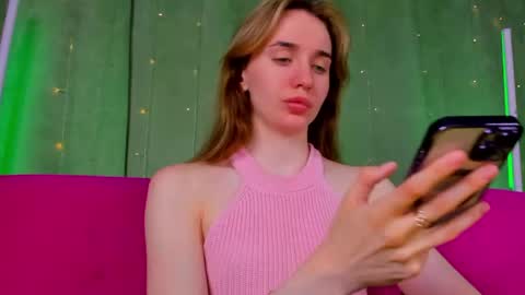 Snapshot of hannavanilla chatting on 7, 6, 2026 Hannavanilla online show from 7, 6, 2026
