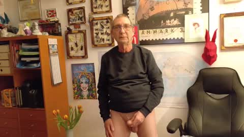 Snapshot of hansi63 chatting on 13, 2, 2025 charly online show from 13, 2, 2025