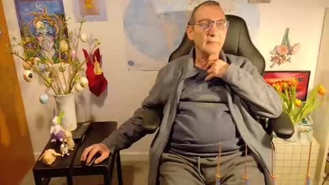 Snapshot of hansi63 chatting on 9, 3, 2025 charly online show from 9, 3, 2025