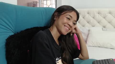 Snapshot of hantonella chatting on 17, 2, 2025 Anto online show from 17, 2, 2025