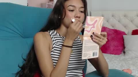 Snapshot of hantonella chatting on 8, 3, 2025 Anto online show from 8, 3, 2025