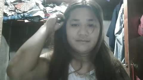 happy00725310 online show from 25, 11, 2025