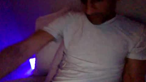 Snapshot of happy2334 chatting on 4, 6, 2026 skysky6969 online show from 4, 6, 2026