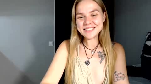 Snapshot of happy_fox_ chatting on 5, 7, 2026 happy_fox_ online show from 5, 7, 2026