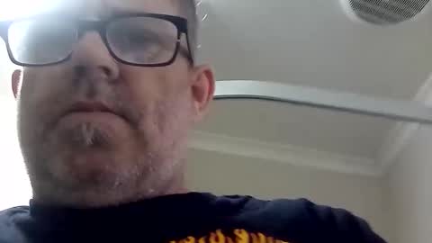 Snapshot of happydick69a chatting on 14, 12, 2025 happydick69a online show from 14, 12, 2025