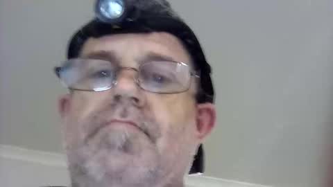 Snapshot of happydick69a chatting on 21, 12, 2025 happydick69a online show from 21, 12, 2025