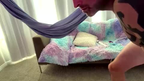 Snapshot of happyendingstory chatting on 5, 10, 2025 Josh Hamilton online show from 5, 10, 2025