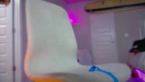 Snapshot of happyendingstory chatting on 18, 12, 2025 Josh Hamilton online show from 18, 12, 2025