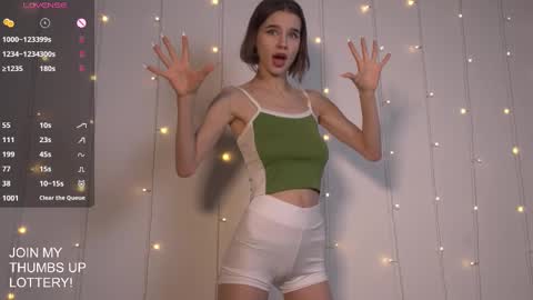 Evy  online show from 6, 3, 2025